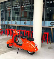 Local pizza restaurant fully accessible with outdoor and indoor seating.